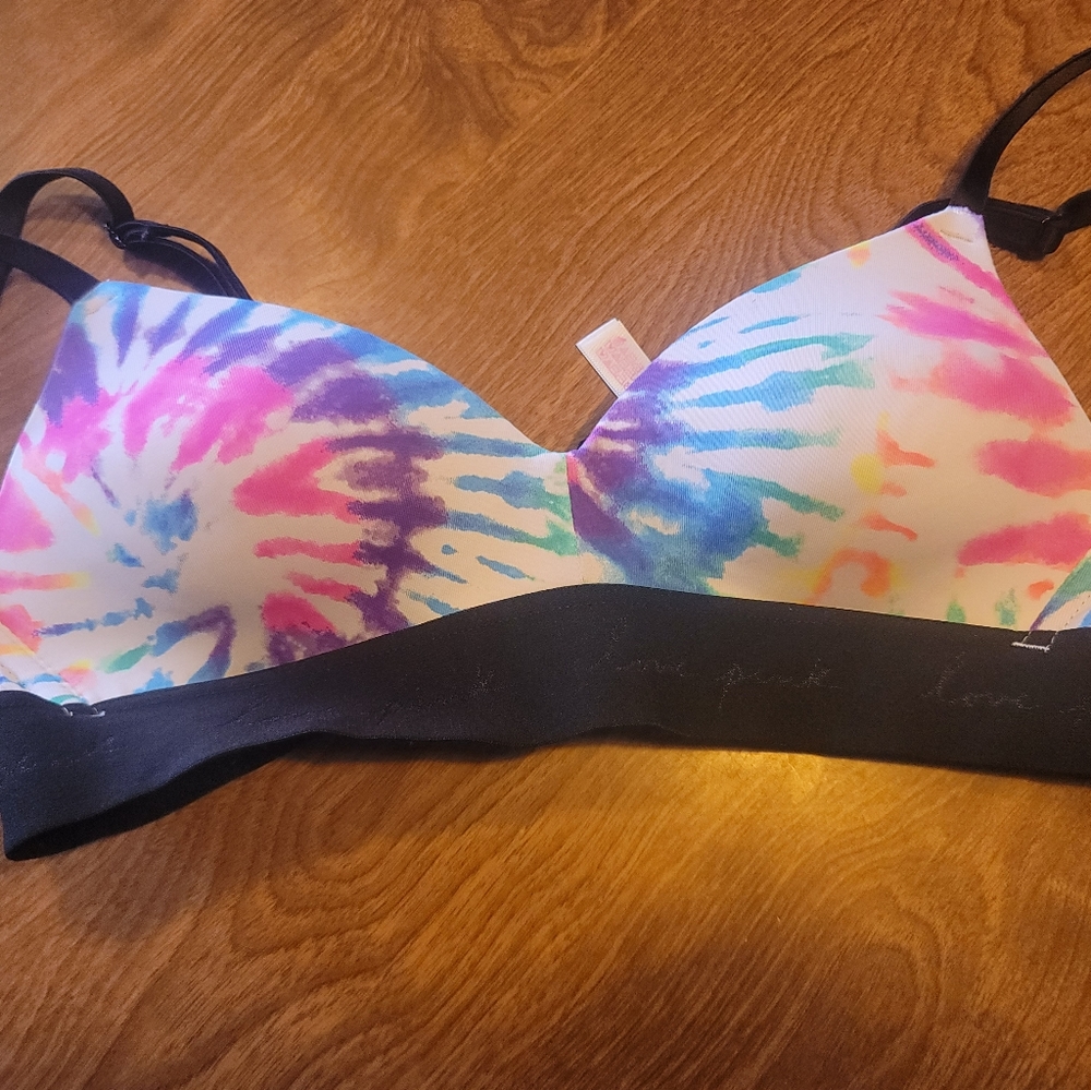 32 A PINK BRA